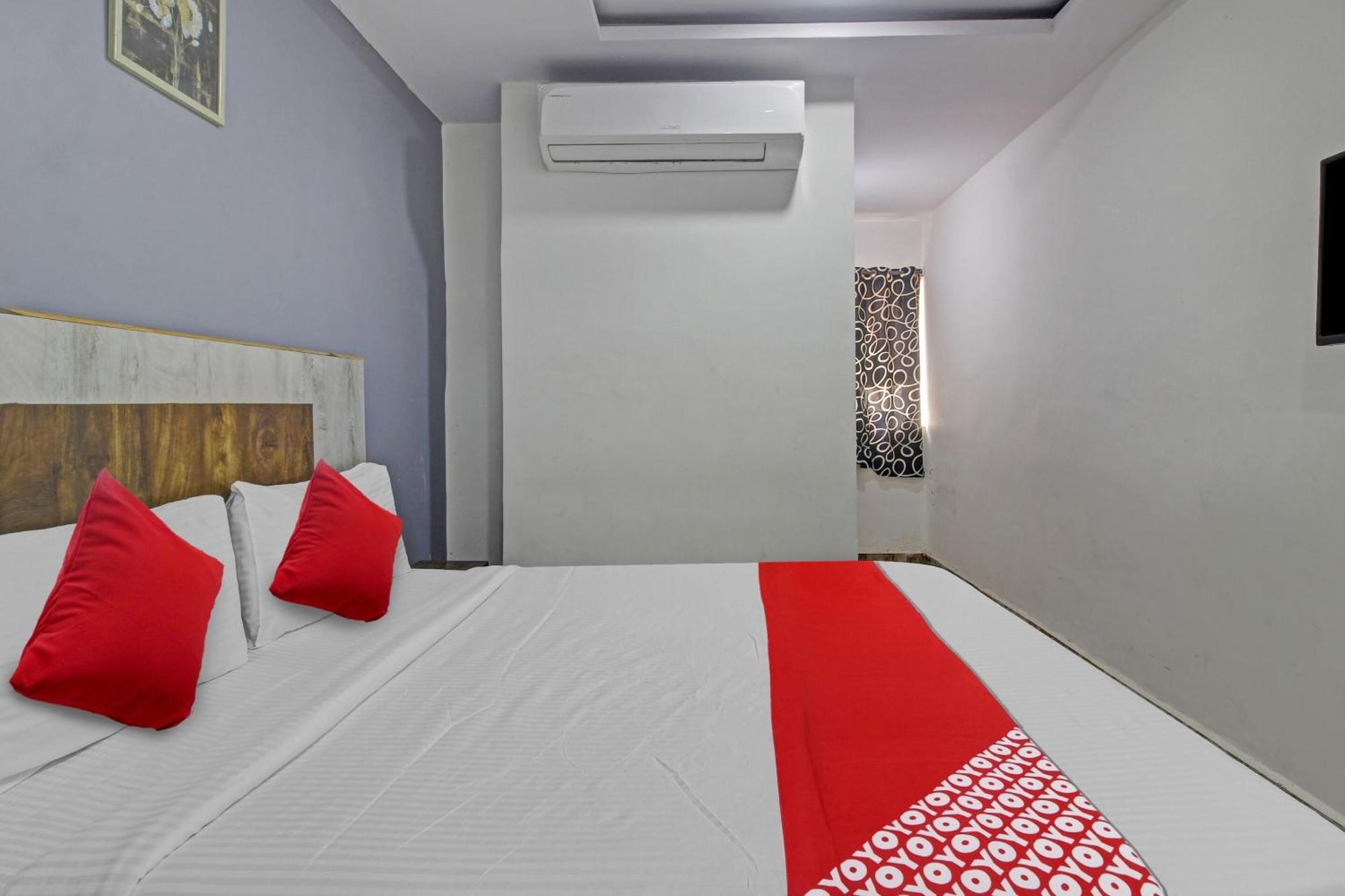 Super Hotel O Sri Sai Regency Haidarábád Kültér fotó