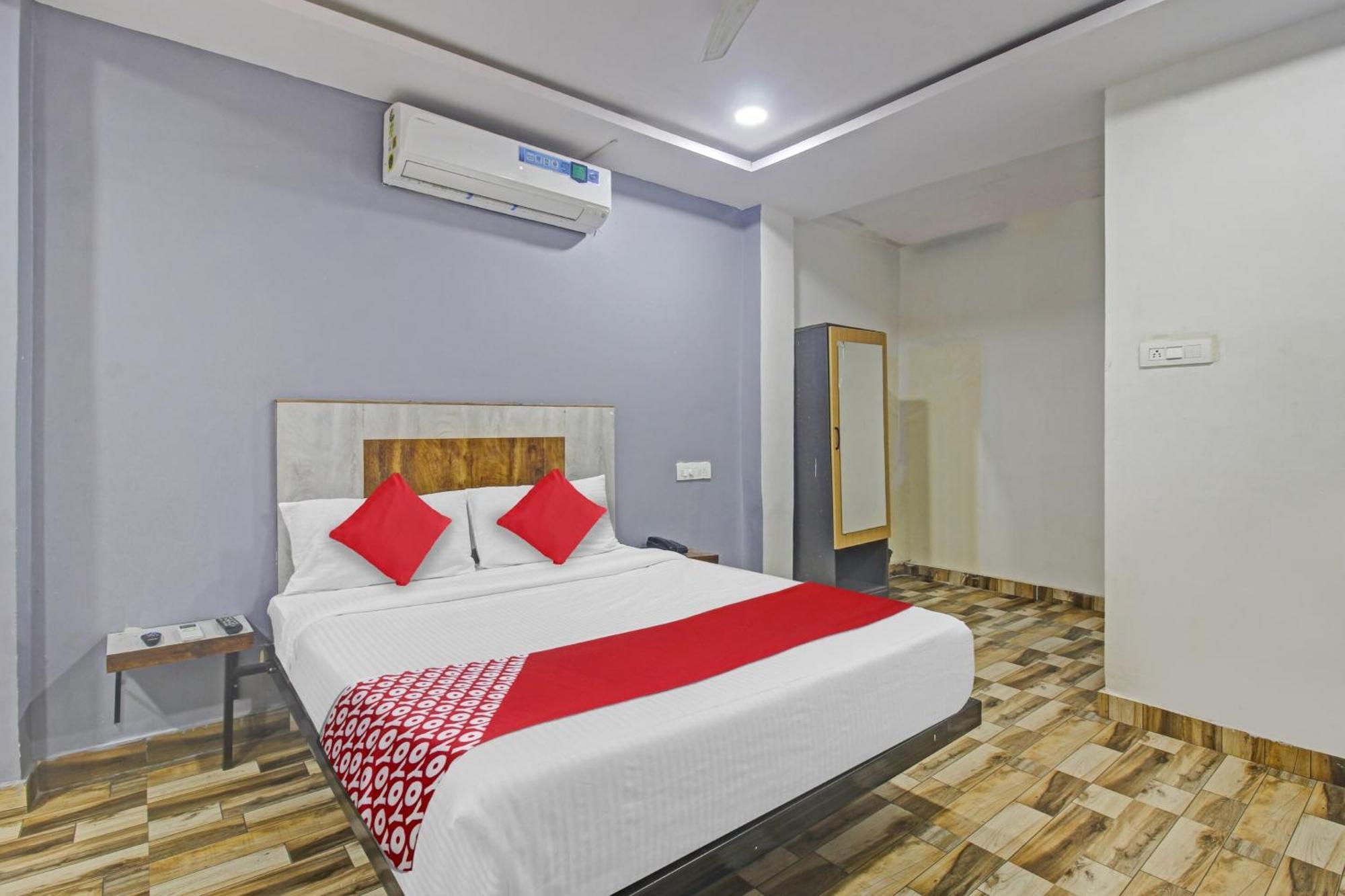 Super Hotel O Sri Sai Regency Haidarábád Kültér fotó