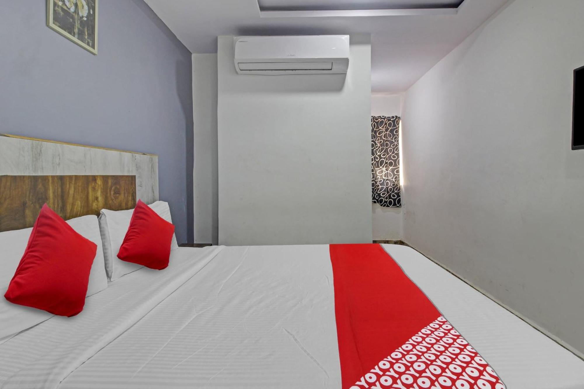 Super Hotel O Sri Sai Regency Haidarábád Kültér fotó